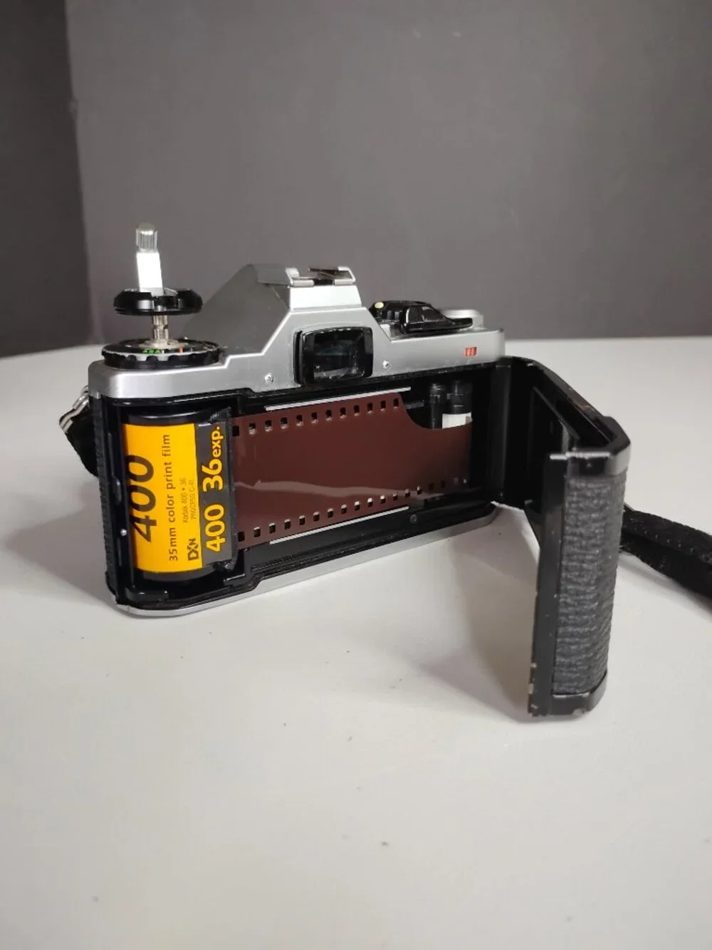 Pentax ME Super 35mm SLR Film Camera – Asahi Pentax Made in Japan